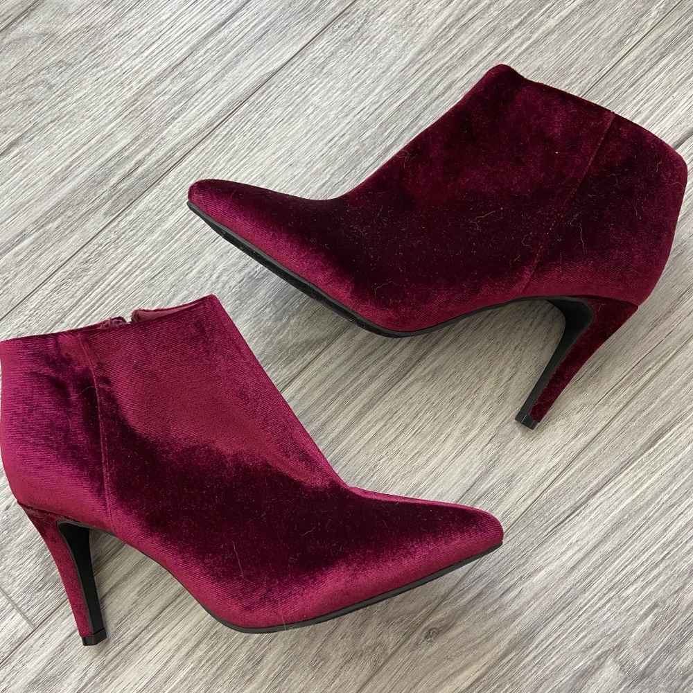 Women’s Burgundy Velvet Heeled Booties